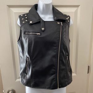 Beverly Hills Polo Club Vest